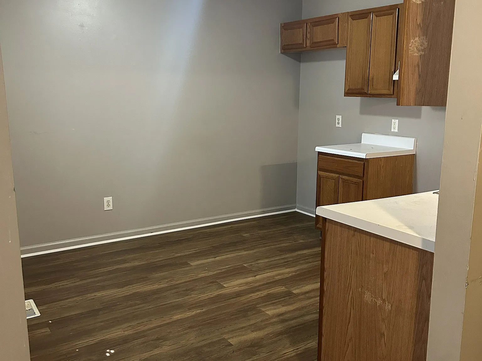 3 bed, 1400 sqft, $1,800 — Photo 4