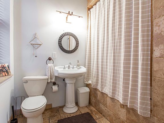 4th image of 216-218 Market St #1