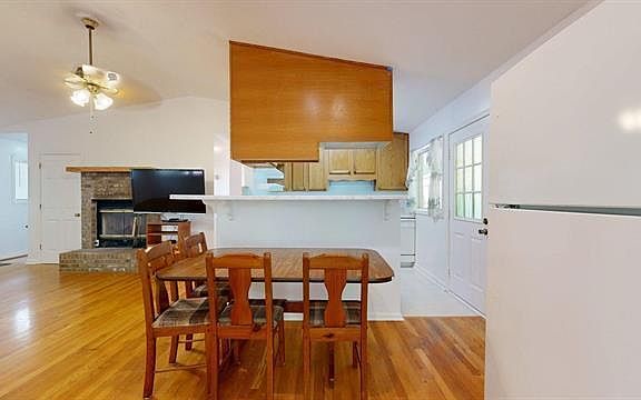 2nd image of 416 County Road 1126 #A