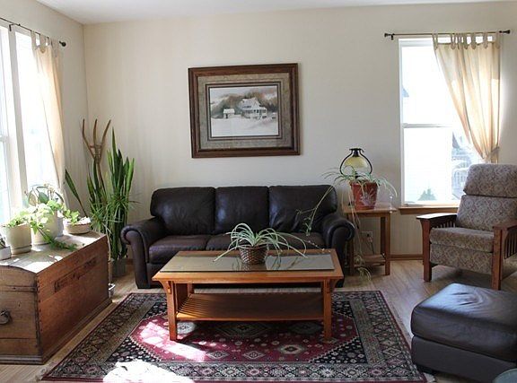 2nd image of 10336 Brighton Ln