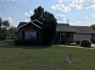 206 Glenwood Pl, Siloam Springs, AR 72761
