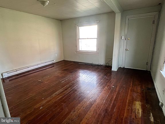 5th image of 416 Winchester Ave