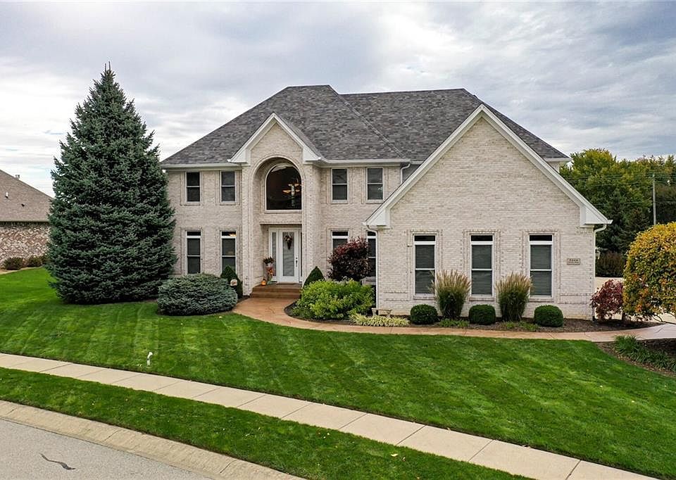 1st image of 2444 Bridle Way