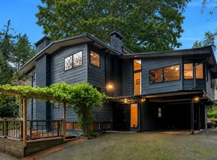 4890 The Dl, West Vancouver, BC V7W 1K3