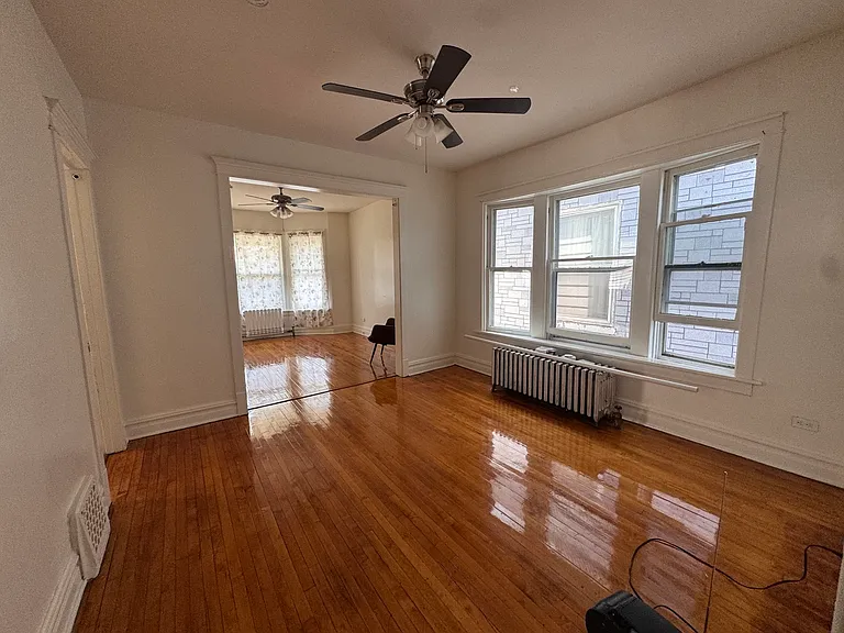 10406 S Indiana Ave — Photo 4
