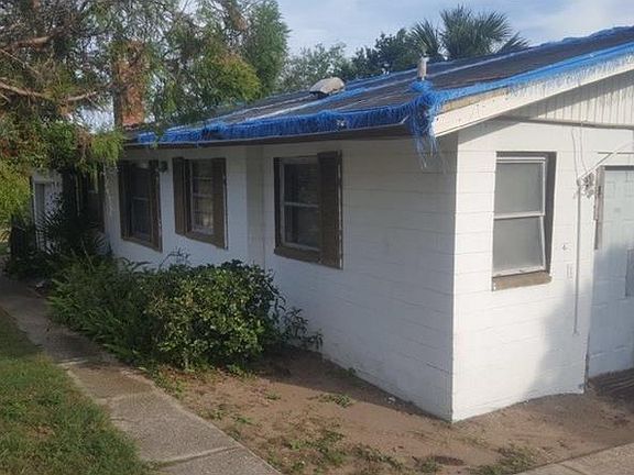 4th image of 870 Pinewood St