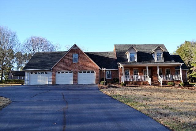 1st image of 4007 Pittwood Dr