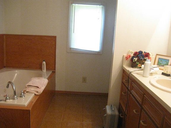 2nd image of 2098 Fm 326
