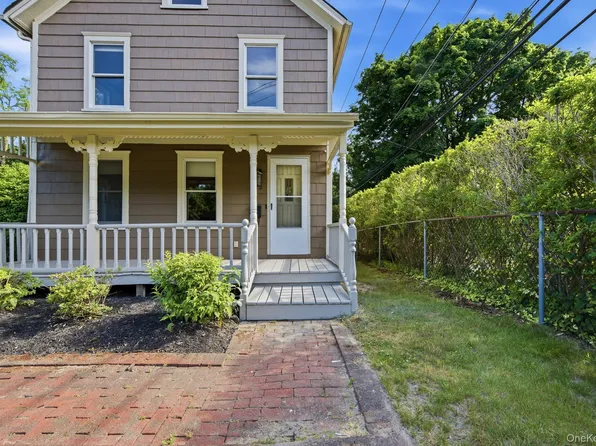 302 E Broadway, Port Jefferson, NY 11777