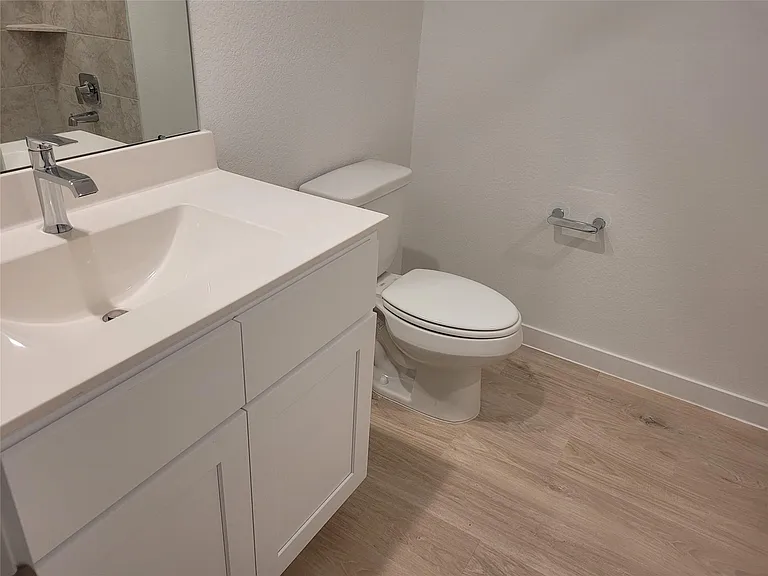 4947 Oakwood Dr — Photo 22