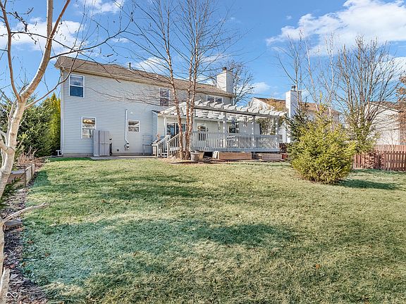 3rd image of 2311 Lammermoor Ln
