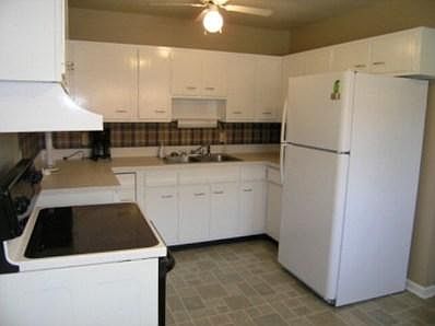 5th image of 818 Walnut Park Dr