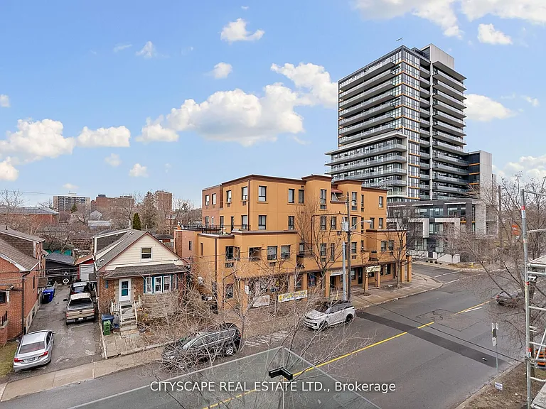 589 Oakwood Ave #4 — Photo 36