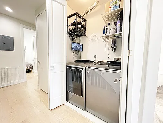 Sold by Compass | media 21