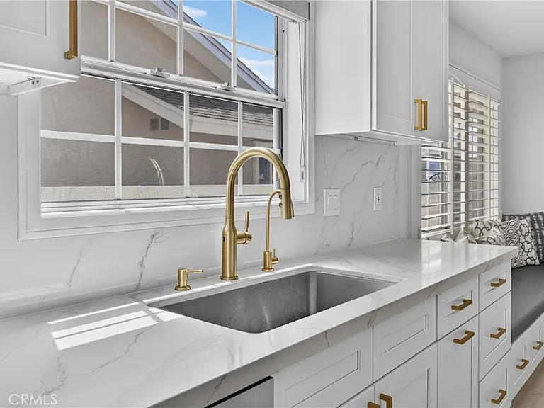 4641 Newman Ave — Photo 28