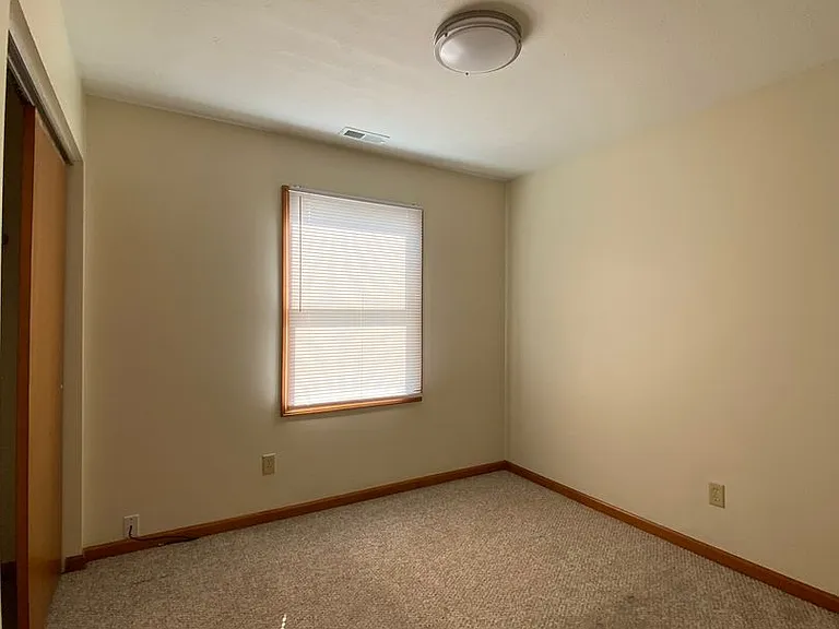 216 Stonewall Ct — Photo 29
