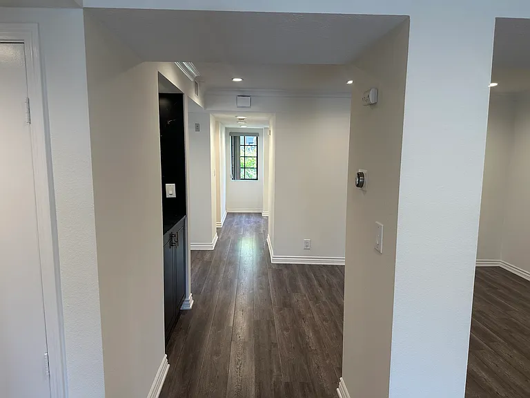 248 W Loraine St #201 — Photo 10