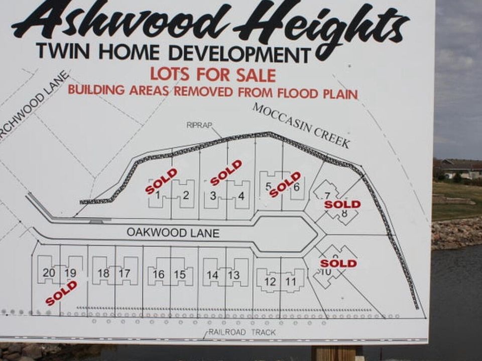 1st image of 2802-2726 Oakwood Ln