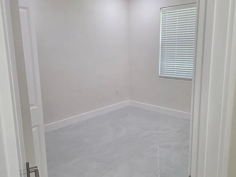 733 Dudley Ave S #733 — Photo 14