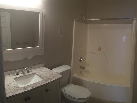 5th image of 105 S Dale Ave