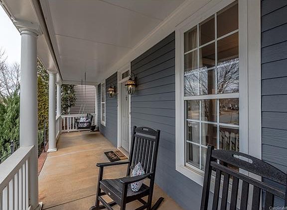 4th image of 14112 Holly Springs Dr