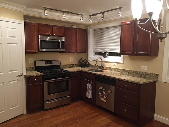 Kitchen- granite counter