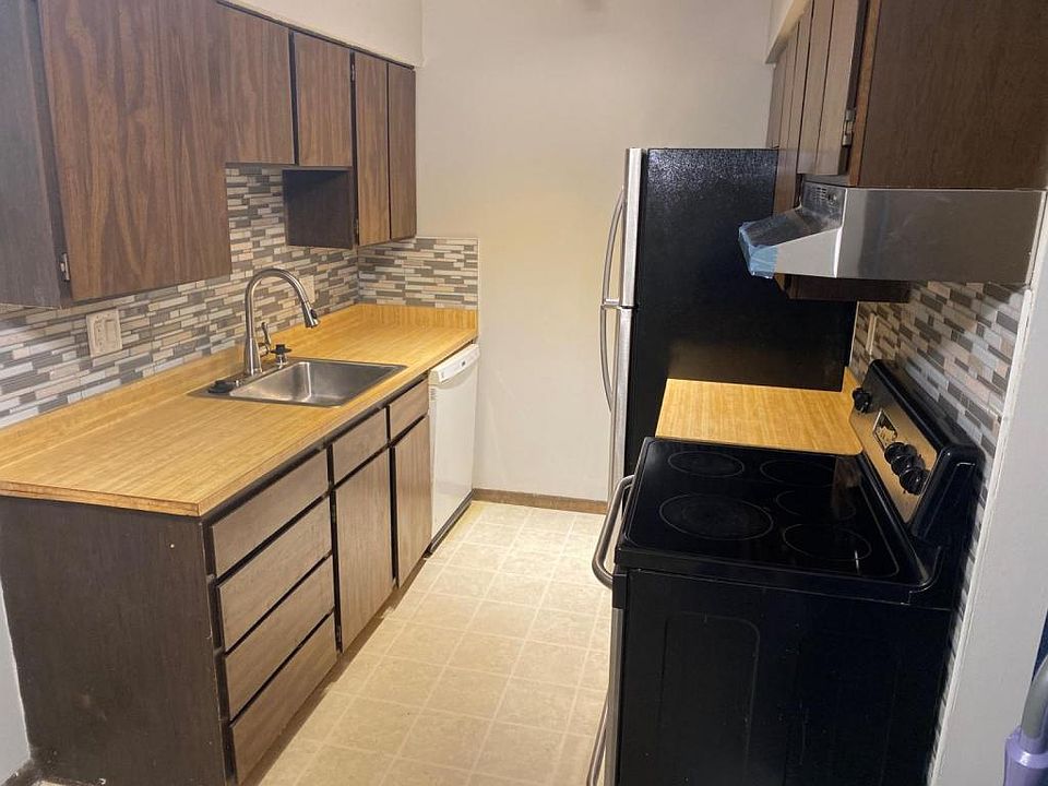 1st image of 5903 Spartan Dr APT 3