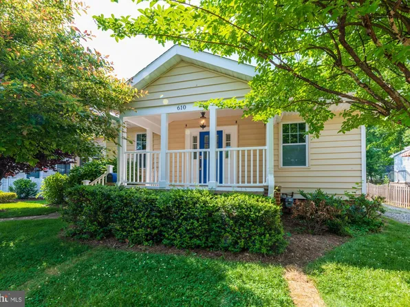 610 25th St S, Arlington, VA 22202