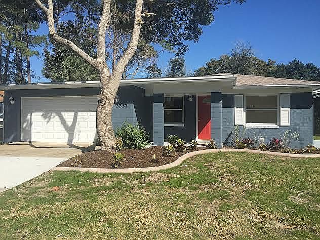 New paint, roof & curbing