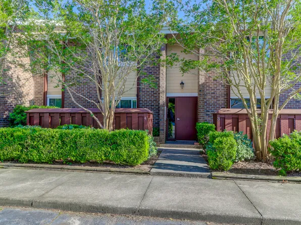 753 Ashdale Dr APT 4A, Charleston, SC 29407