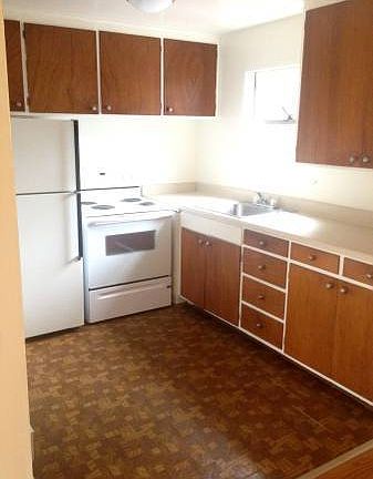 5th image of 610 Highland Dr #17390415