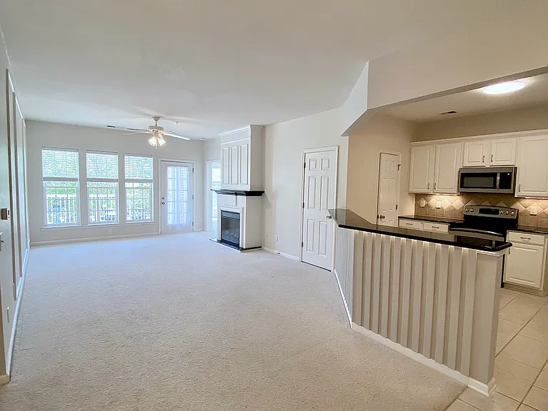 14935 Santa Lucia Dr — Photo 3