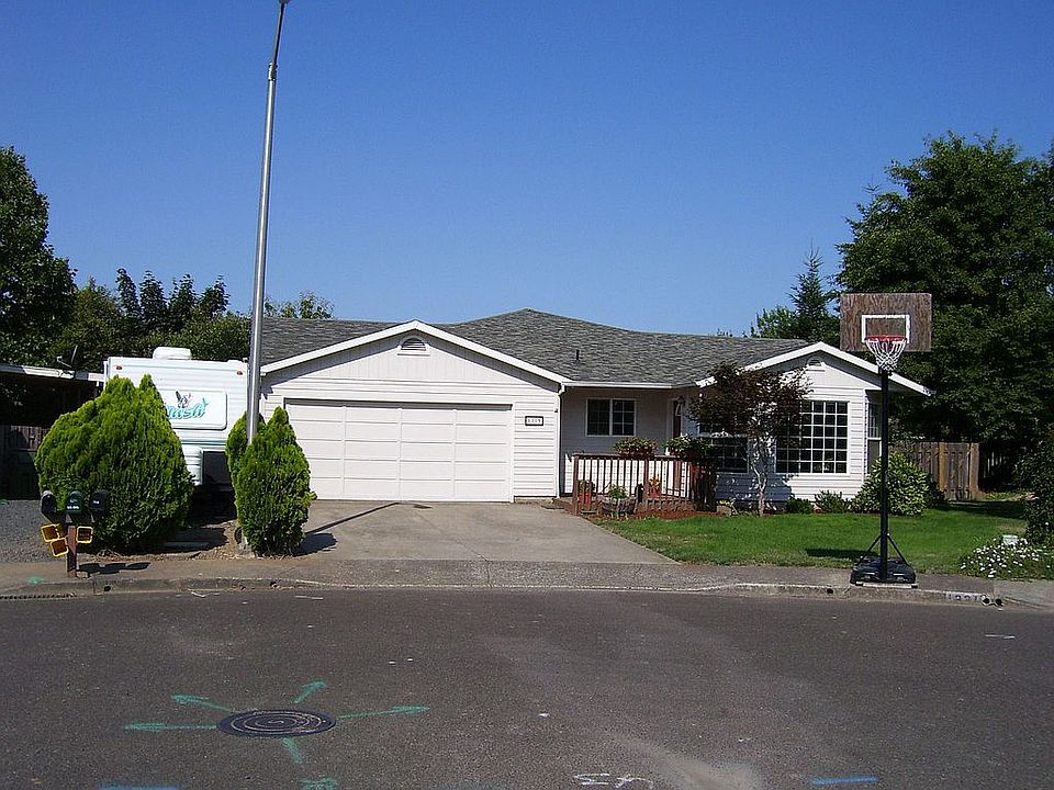 1st image of 1319 E Palomino Ct