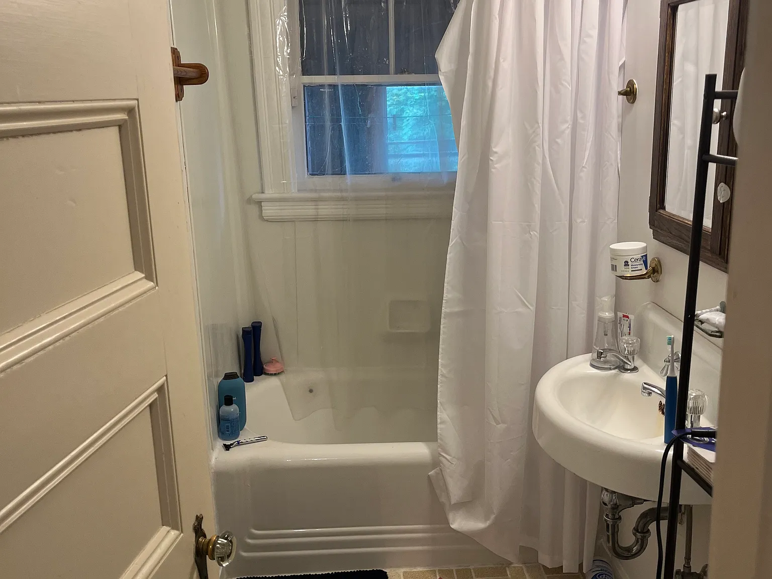 1 bed, $1,700 — Photo 2