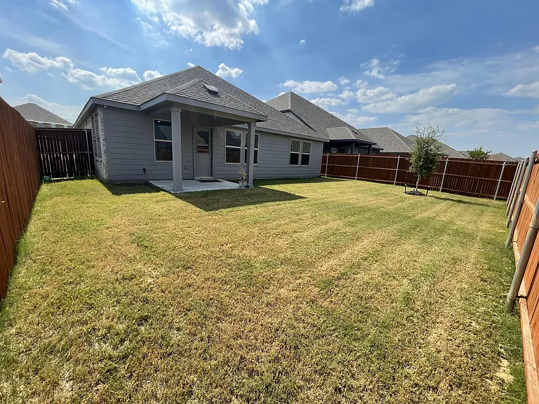 2132 Bellatrix Dr — Photo 23