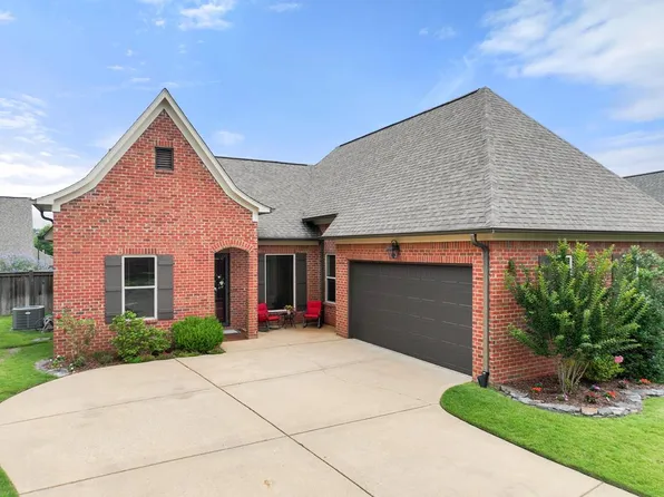 349 Windsor Dr N, Oxford, MS 38655
