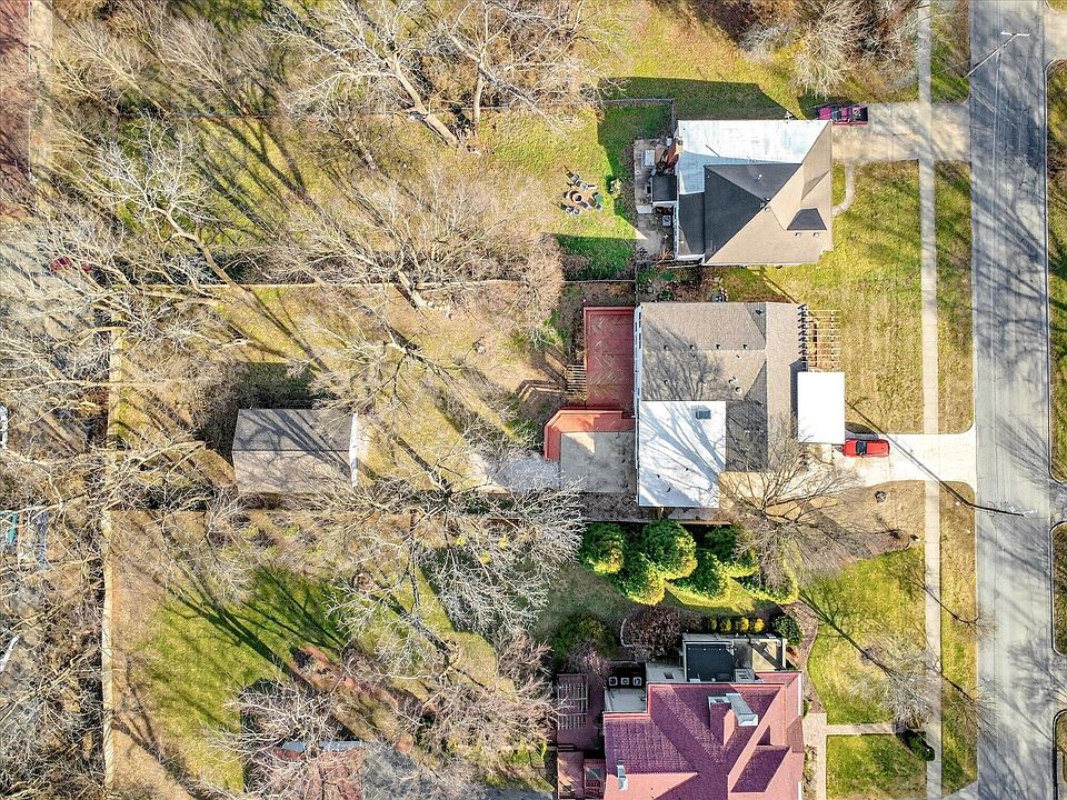 1st image of 1345 E Walnut Street
