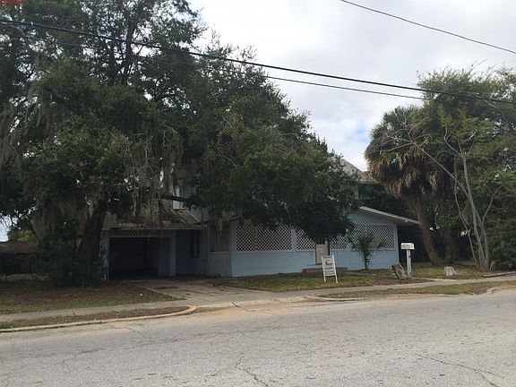 3rd image of 10 N 10th St