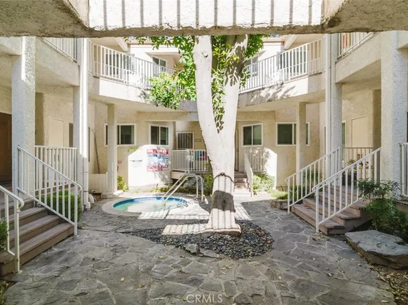 3330 Darby St Unit 305, Simi Valley, CA 93063