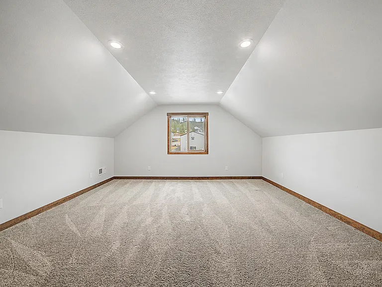 60829 Westview Dr — Photo 18