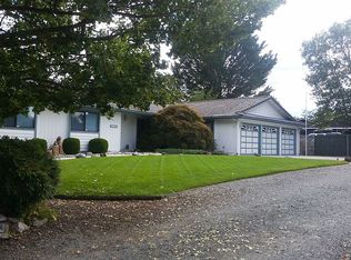 1242 Wineteer Ln, Grants Pass, OR 97527