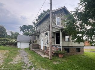 11 N Four Mile Run Rd, Austintown, OH 44515
