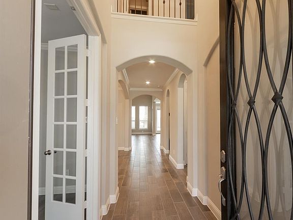 3rd image of 2325 Sterling Hollow Ln