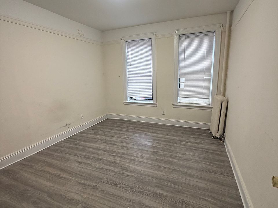 1st image of 3825 Parsons Blvd #1A