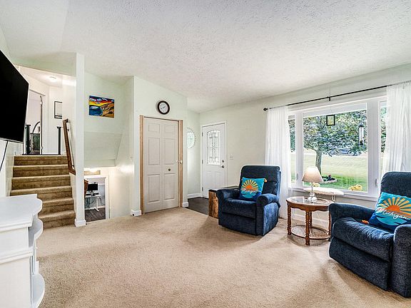 5th image of 3234 English Woods Dr