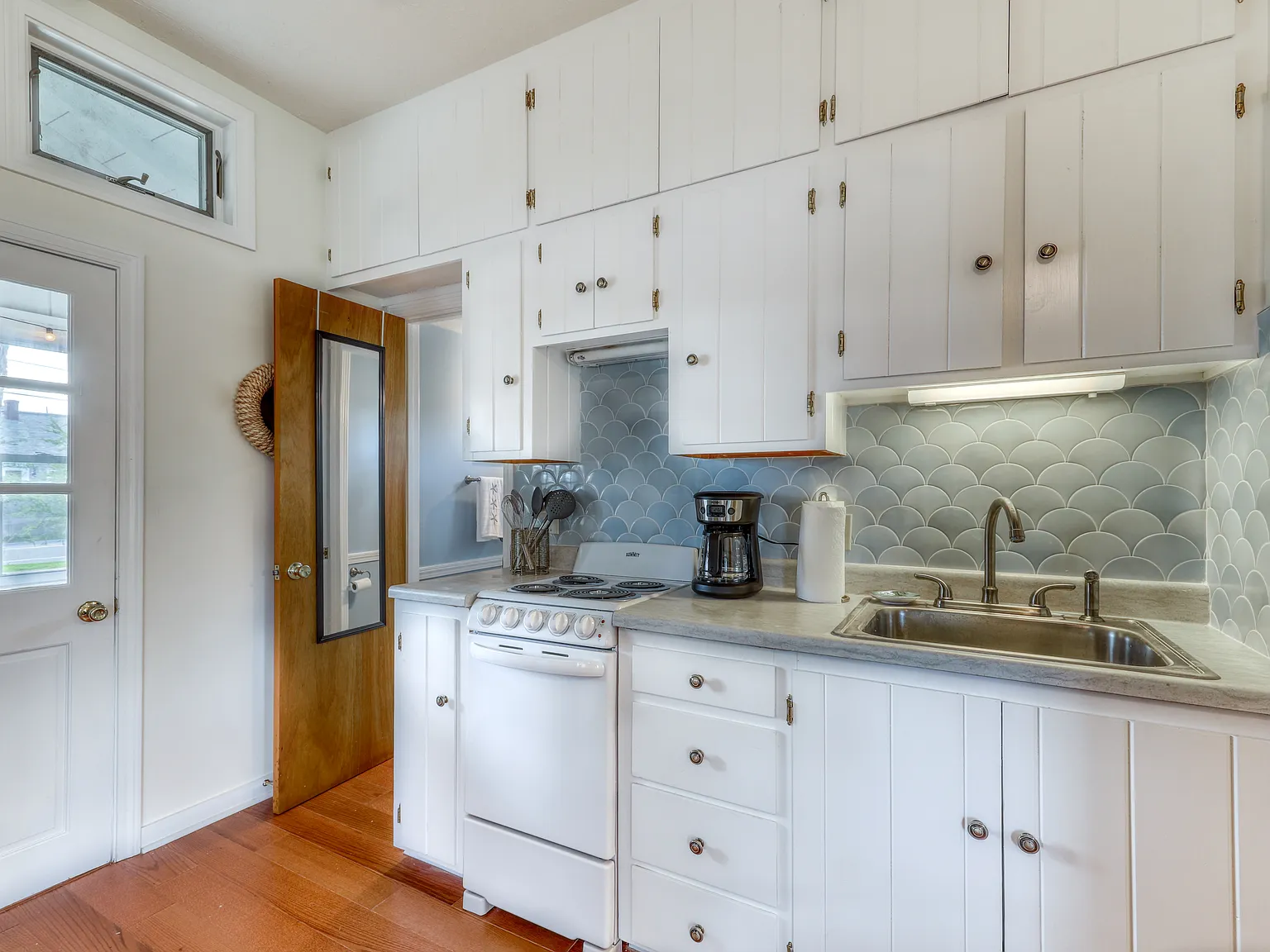 1 bed, 400 sqft, $1,500 — Photo 3