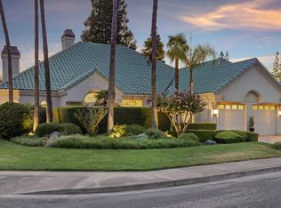 1121 Interlaken Dr, Lodi, CA 95242
