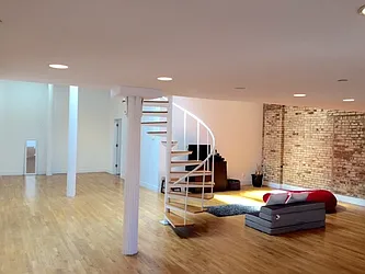 Rented by United American Land