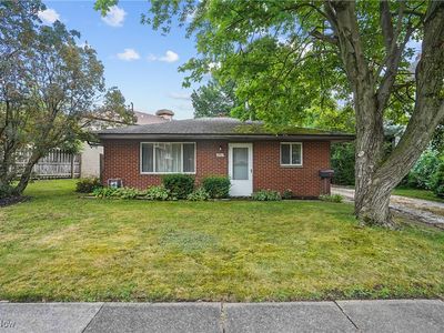 2461 11th St, Cuyahoga Falls, OH, 44221