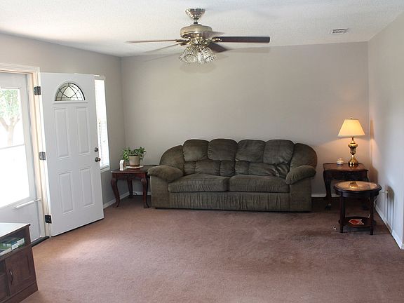 3rd image of 14025 Baucum Dr